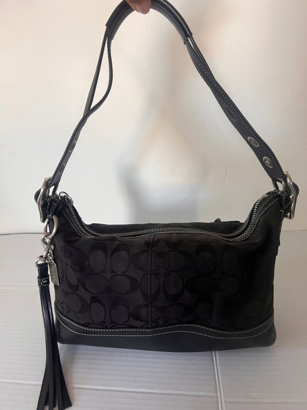 Y2K VINTAGE COACH 9363 SOHO SIGANTURE CANVAS LEATHER SHOULDER BAG